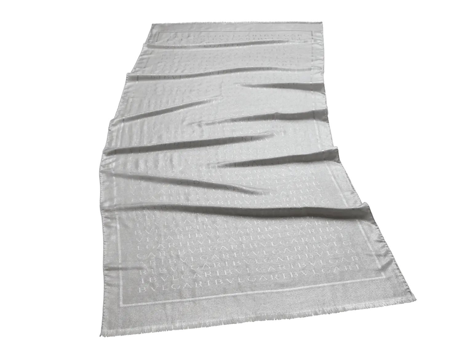 Палантин Bvlgari, серебряный
Палантин Bvlgari, серебряный