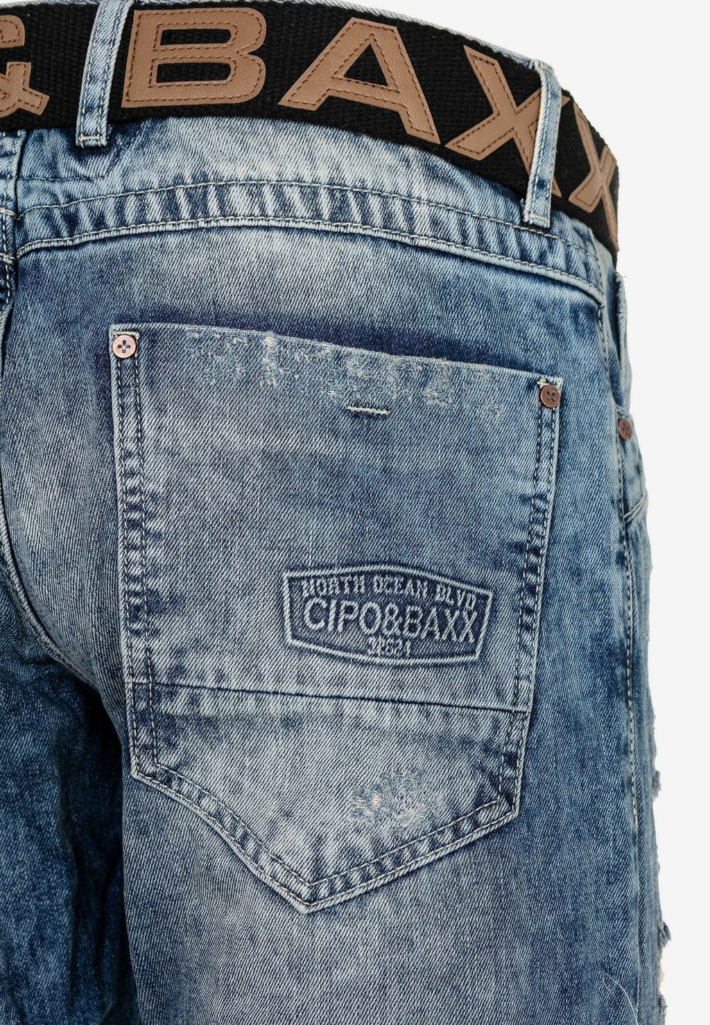 Джинсы свободного кроя Cipo & Baxx, синий
Джинсы свободного кроя Cipo & Baxx, синий