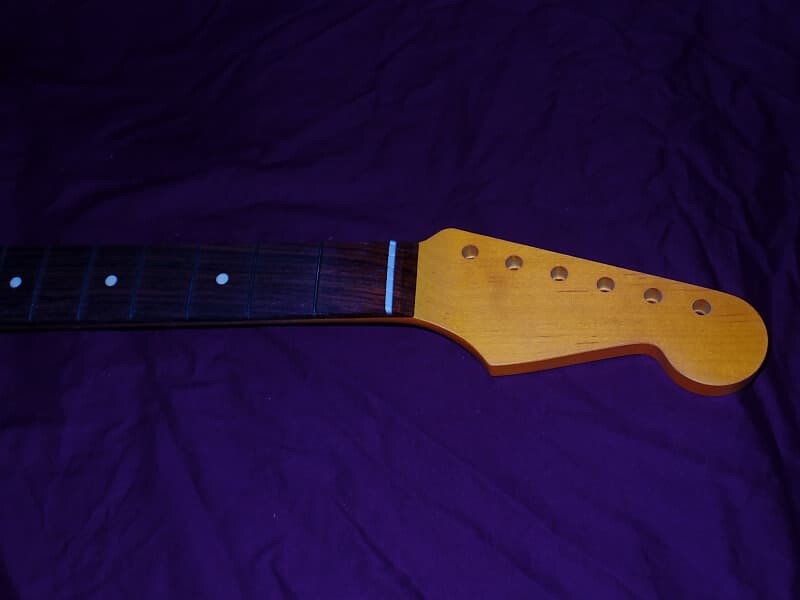 Реликвия FAT 1950-х годов 9.5 C Stratocaster vintage Allparts Fender Licensed кленовый гриф Stratocaster Neck
Реликвия FAT 1950-х годов 9.5 C Stratocaster vintage Allparts Fender Licensed кленовый гриф Stratocaster Neck
