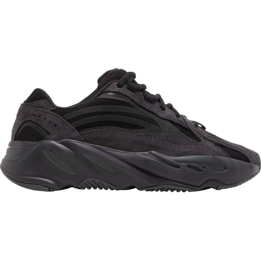 Кроссовки Adidas Yeezy Boost 700 V2 Vanta, черный
Кроссовки Adidas Yeezy Boost 700 V2 Vanta, черный