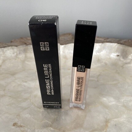 Givenchy Prisme Libre Skin Care Concealer C240 Schad New & Packaged 11ml
Givenchy Prisme Libre Skin Care Concealer C240 Schad New & Packaged 11ml