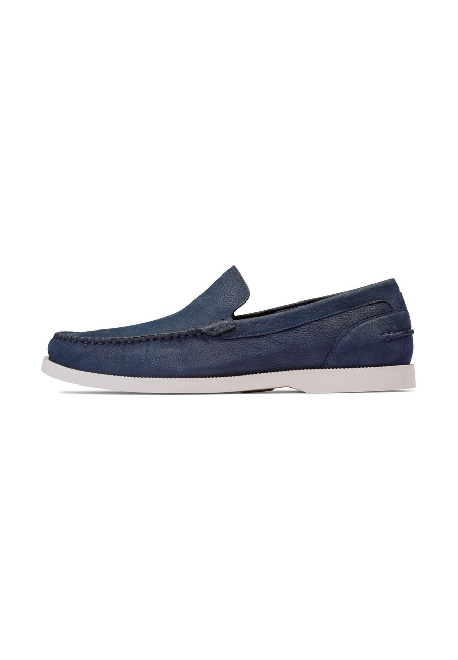 Лоферы Cole Haan AMERICAN CLASSICS CASUAL LOAFRS, Big Dipper Nubuck Ancient Scroll/Dark Blue
Лоферы Cole Haan AMERICAN CLASSICS CASUAL LOAFRS, Big Dipper Nubuck Ancient Scroll/Dark Blue