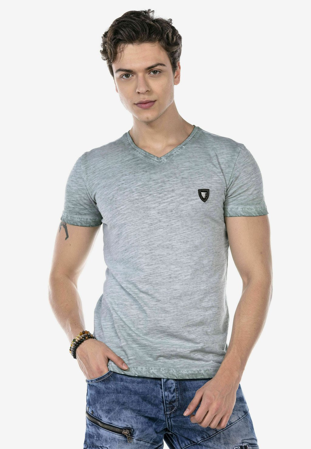 Базовая футболка Cipo & Baxx, светло-серый
Базовая футболка Cipo & Baxx, светло-серый