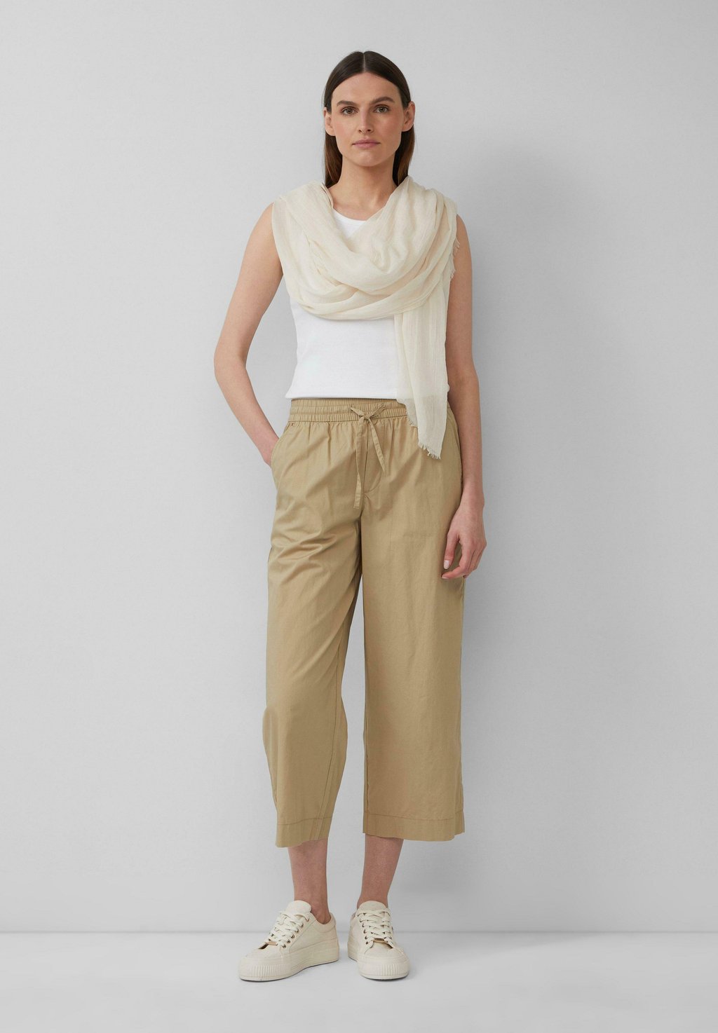 Шарф s.Oliver, бежевый
Шарф s.Oliver, бежевый