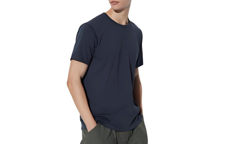UNIQLO Футболка унисекс, цвет 69 Navy blue
UNIQLO Футболка унисекс, цвет 69 Navy blue