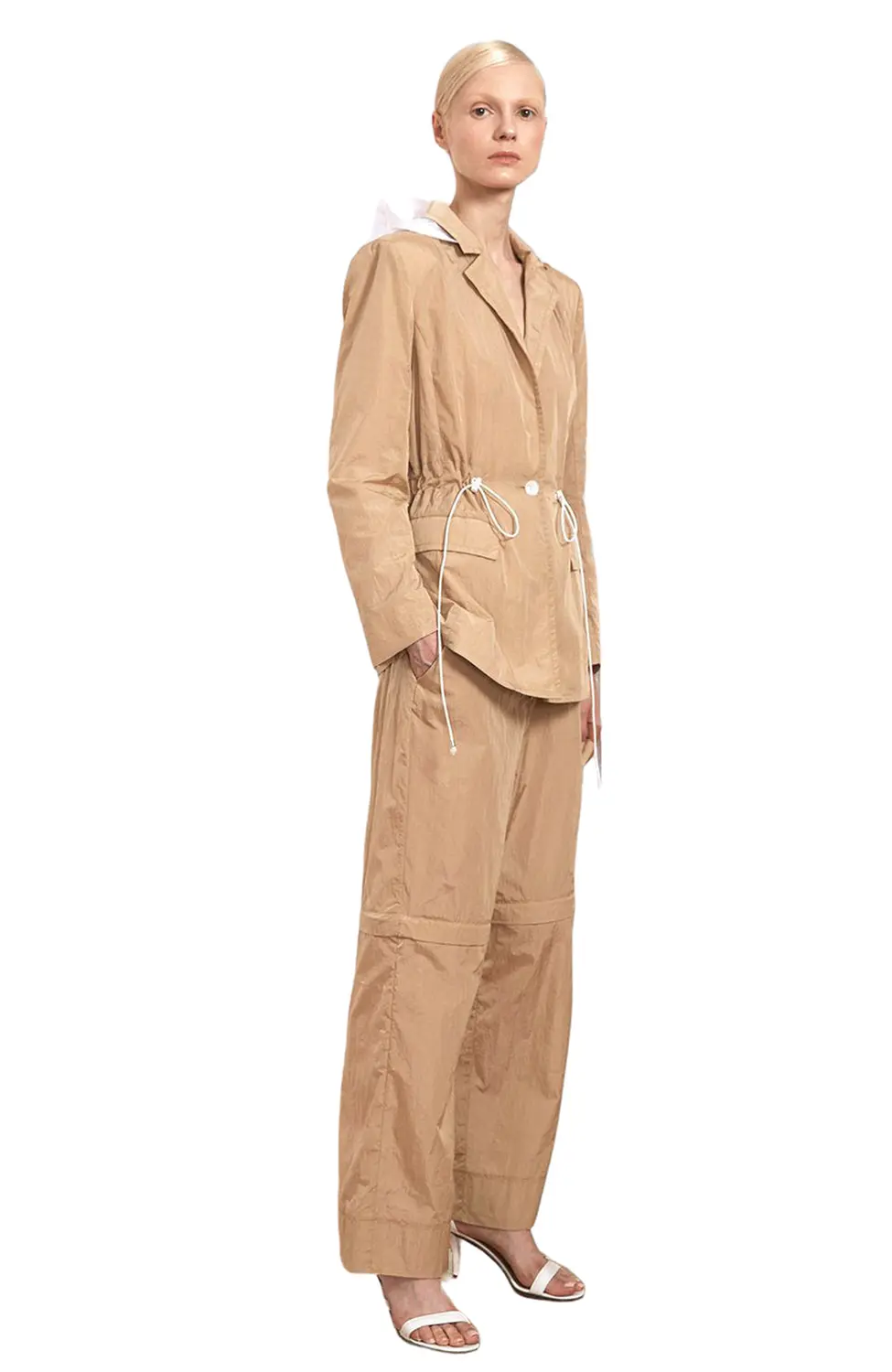 Водостойкий дорожный пиджак CAALO, бежевый
Водостойкий дорожный пиджак CAALO, бежевый