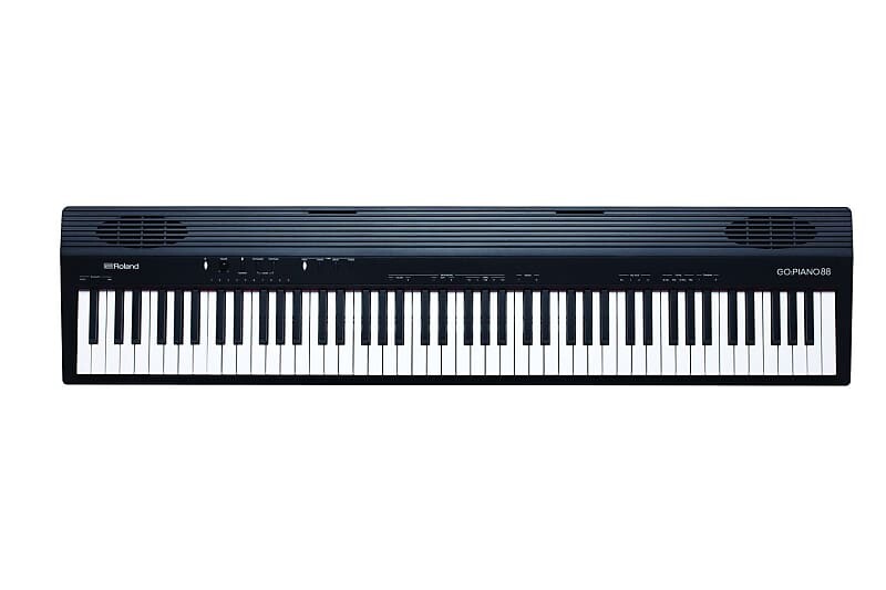 Портативное 88-клавишное цифровое пианино Roland GO:PIANO88 с пюпитром и педалью - черный
Портативное 88-клавишное цифровое пианино Roland GO:PIANO88 с пюпитром и педалью - черный