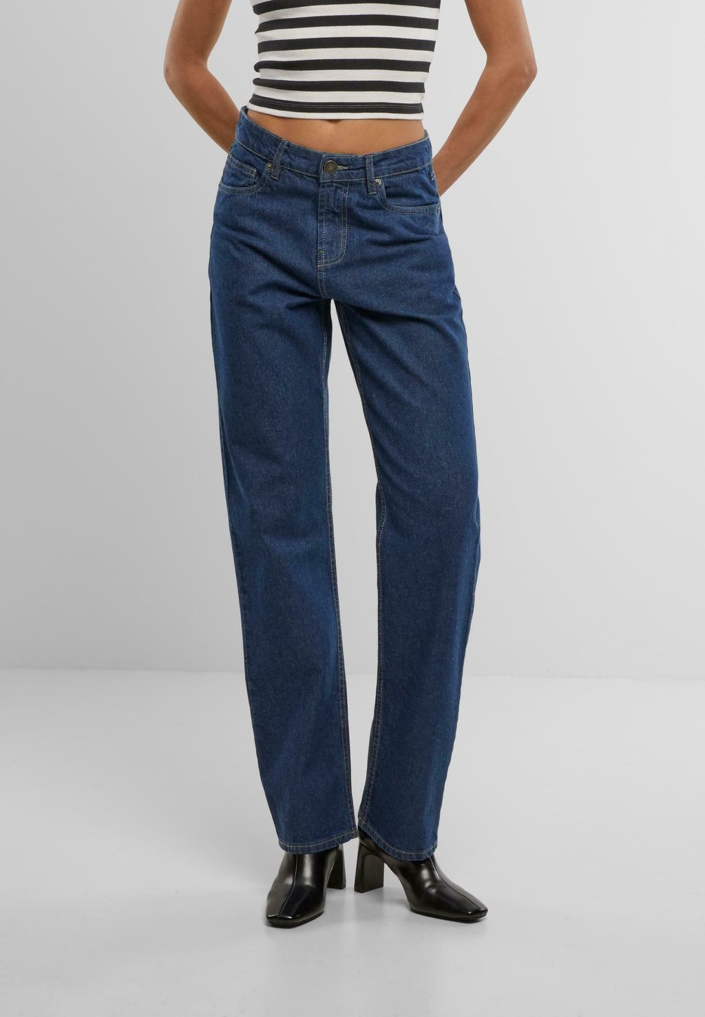 Джинсы прямого кроя Urban Classics, синий
Джинсы прямого кроя Urban Classics, синий