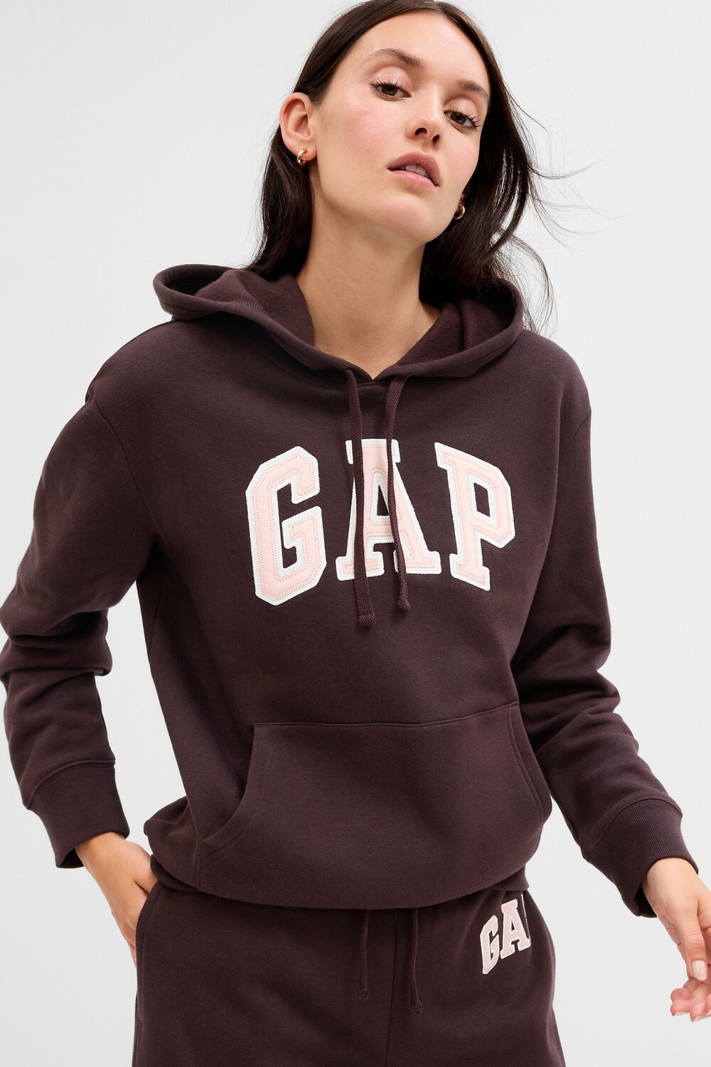 Толстовка с логотипом Gap, коричневый
Толстовка с логотипом Gap, коричневый