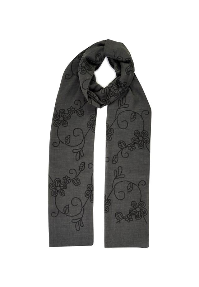 Шарф Porta с цветочным принтом по всей поверхности Harpa, черный
Шарф Porta с цветочным принтом по всей поверхности Harpa, черный