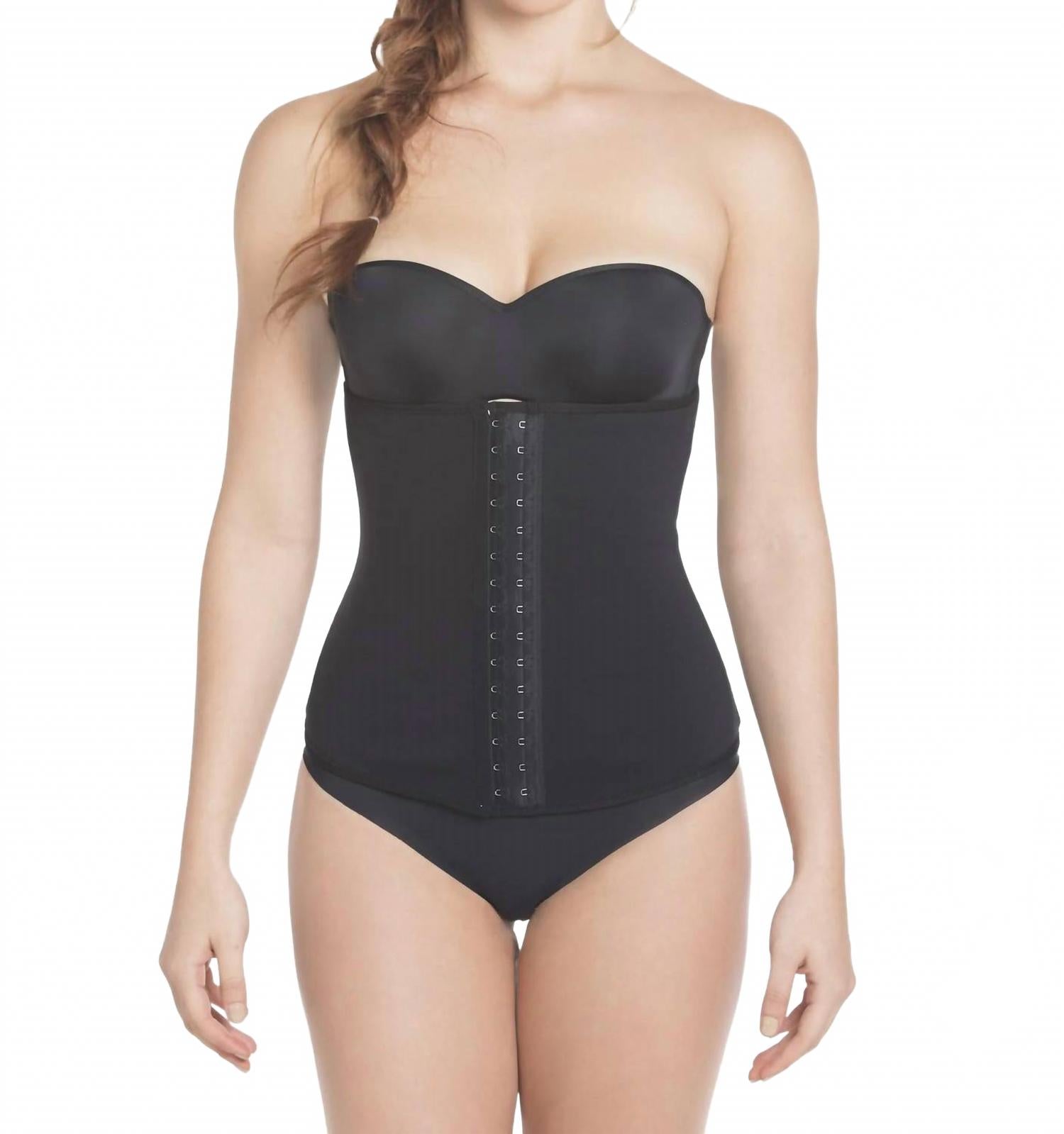 Утягивающее белье Daily Comfort Shaper черного цвета Siluets
Утягивающее белье Daily Comfort Shaper черного цвета Siluets