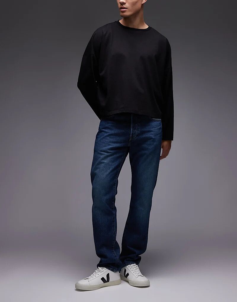 Джинсы Levi's 501 Original Straight в темном цвете
Джинсы Levi's 501 Original Straight в темном цвете