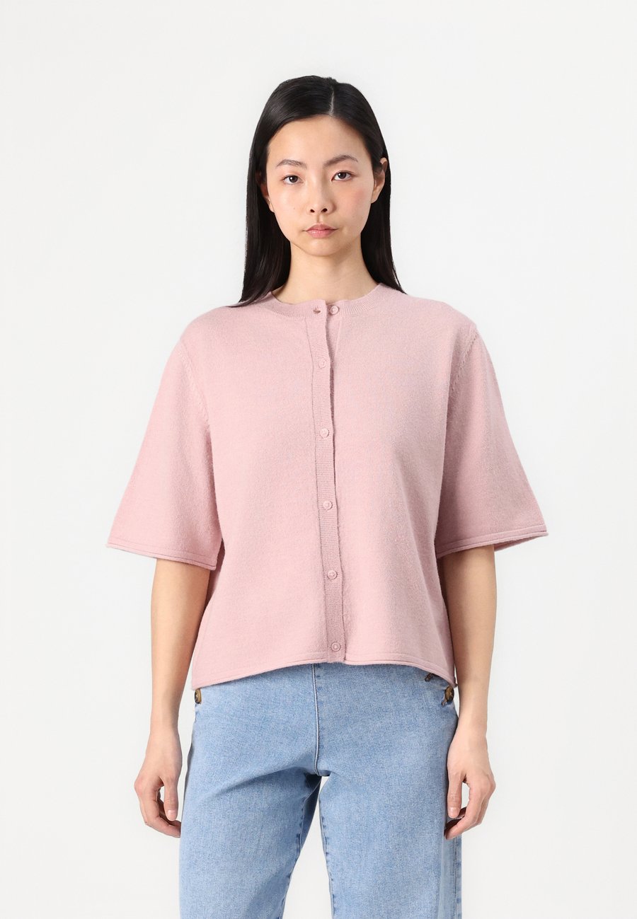 Кардиган ONLY ONLTILDA O NECK CARDIGAN, Pale Mauve/Mauve
Кардиган ONLY ONLTILDA O NECK CARDIGAN, Pale Mauve/Mauve