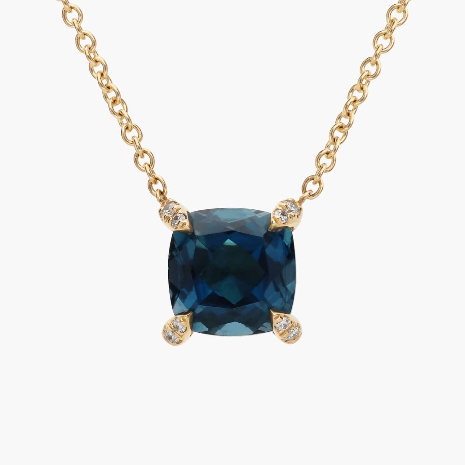 Подвеска с лондонским голубым топазом огранки «кушон» и бриллиантами из 14-каратного желтого золота (7 мм) Blue Nile, Синий, Подвеска с лондонским голубым топазом огранки «кушон» и бриллиантами из 14-каратного желтого золота (7 мм) Blue Nile
Подвеска с лондонским голубым топазом огранки «кушон» и бриллиантами из 14-каратного желтого золота (7 мм) Blue Nile, Синий, Подвеска с лондонским голубым топазом огранки «кушон» и бриллиантами из 14-каратного желтого золота (7 мм) Blue Nile