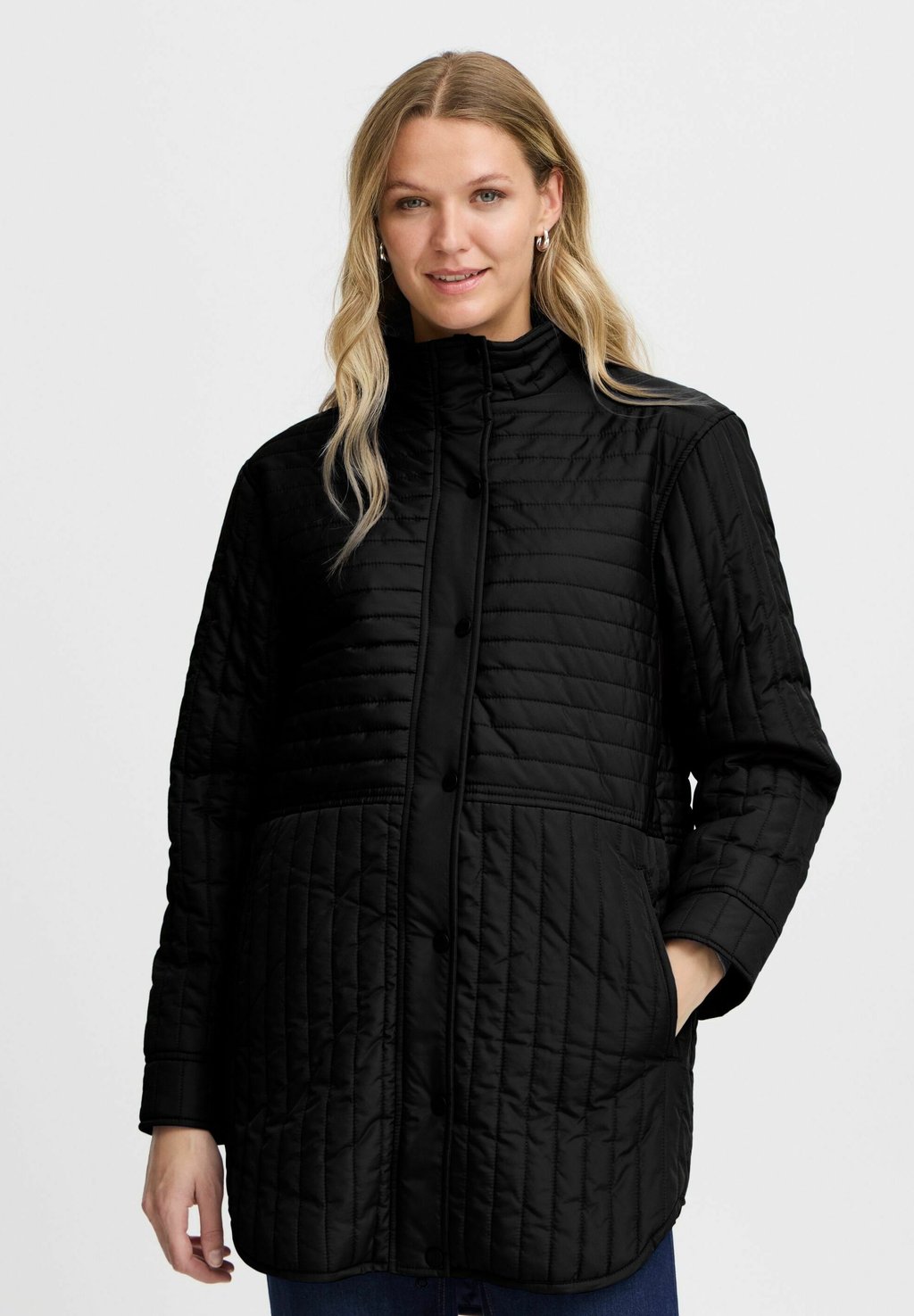 Короткое пальто MELISSE JA Fransa, черный
Короткое пальто MELISSE JA Fransa, черный