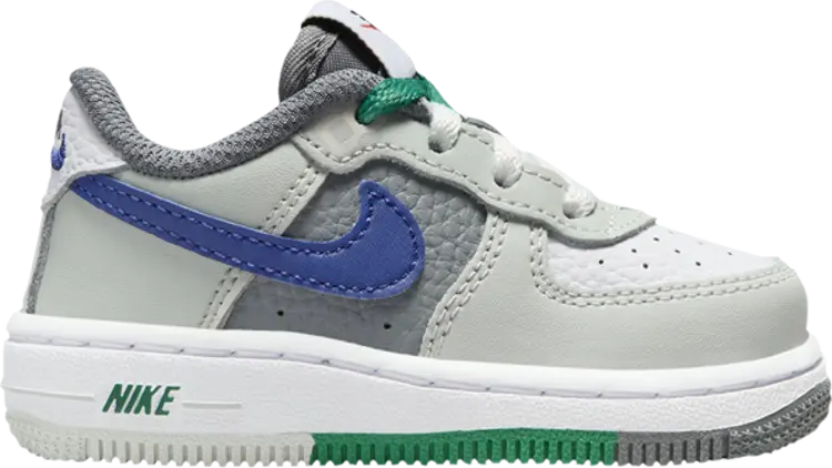 Кроссовки Force 1 LV8 TD 'Split - Light Silver Deep Royal', серый
Кроссовки Force 1 LV8 TD 'Split - Light Silver Deep Royal', серый