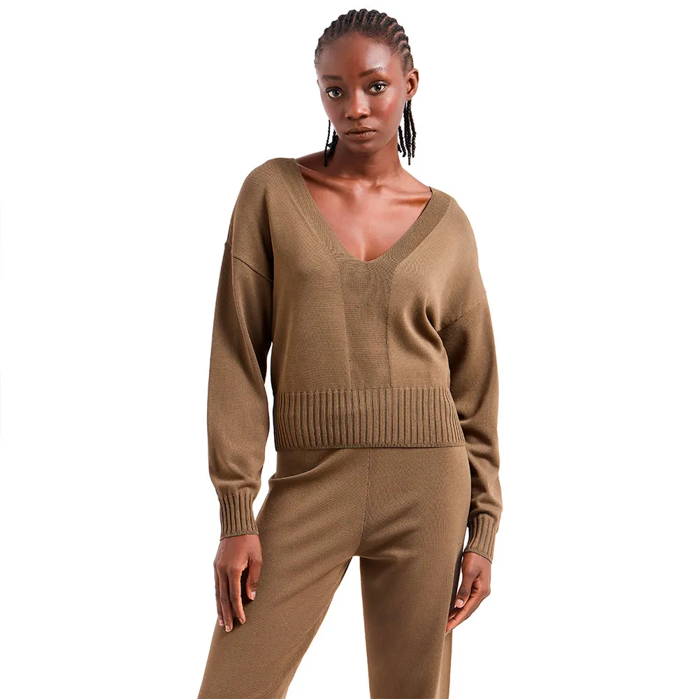 Свитер Armani Exchange XW000117_AF10352 v neck, коричневый
Свитер Armani Exchange XW000117_AF10352 v neck, коричневый