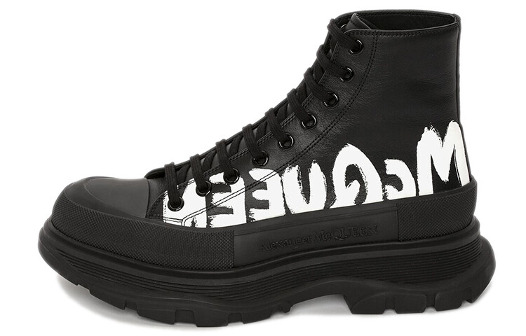 Мужские ботинки Alexander McQueen Tread Slick Martin, черный/белый
Мужские ботинки Alexander McQueen Tread Slick Martin, черный/белый
