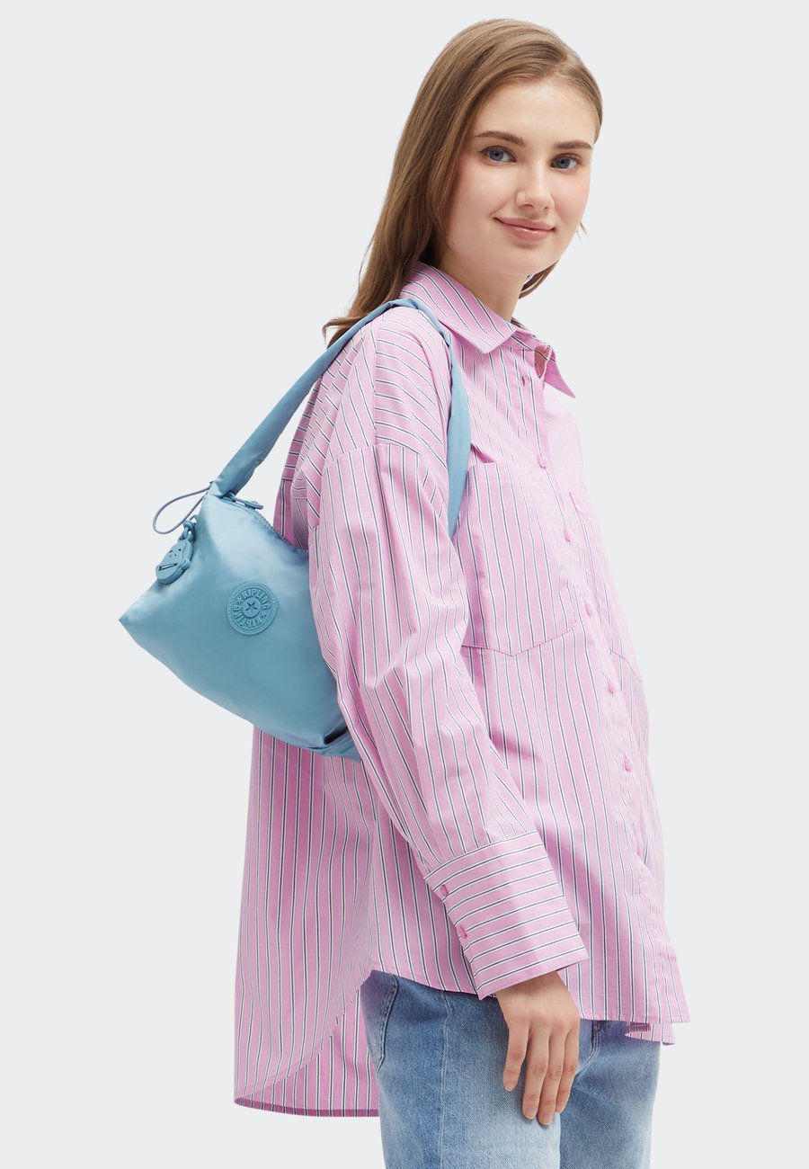 Сумка Kipling ELENI S, Sounds Blue Grgz/Blue
Сумка Kipling ELENI S, Sounds Blue Grgz/Blue