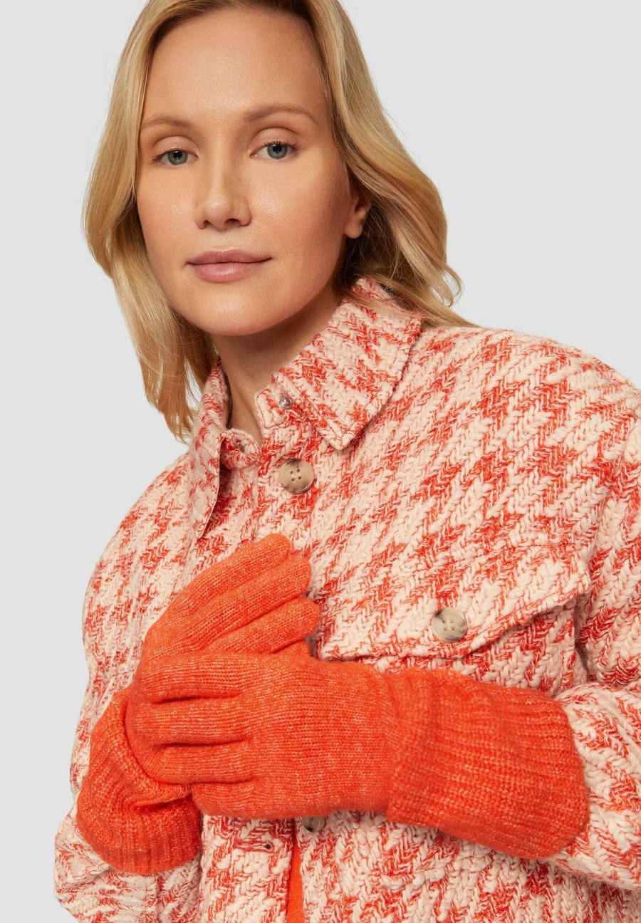 Перчатки s.Oliver Gloves, Orange
Перчатки s.Oliver Gloves, Orange