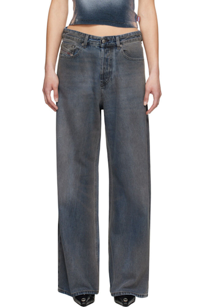 Синие джинсы D-Sire 1996 года Diesel
Синие джинсы D-Sire 1996 года Diesel