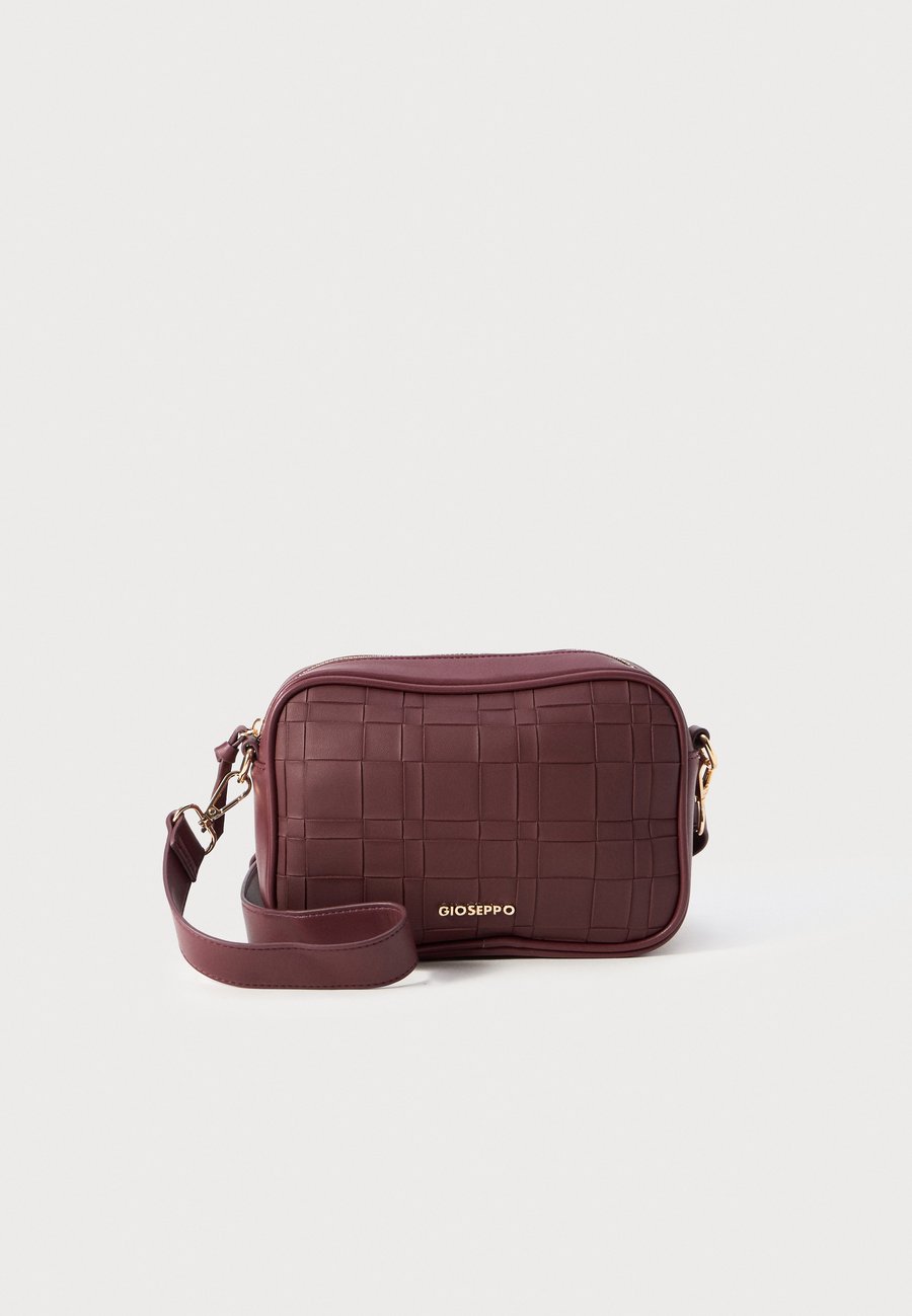 Сумка кросс-боди Gioseppo AASTAD, Burdeos/Bordeaux
Сумка кросс-боди Gioseppo AASTAD, Burdeos/Bordeaux