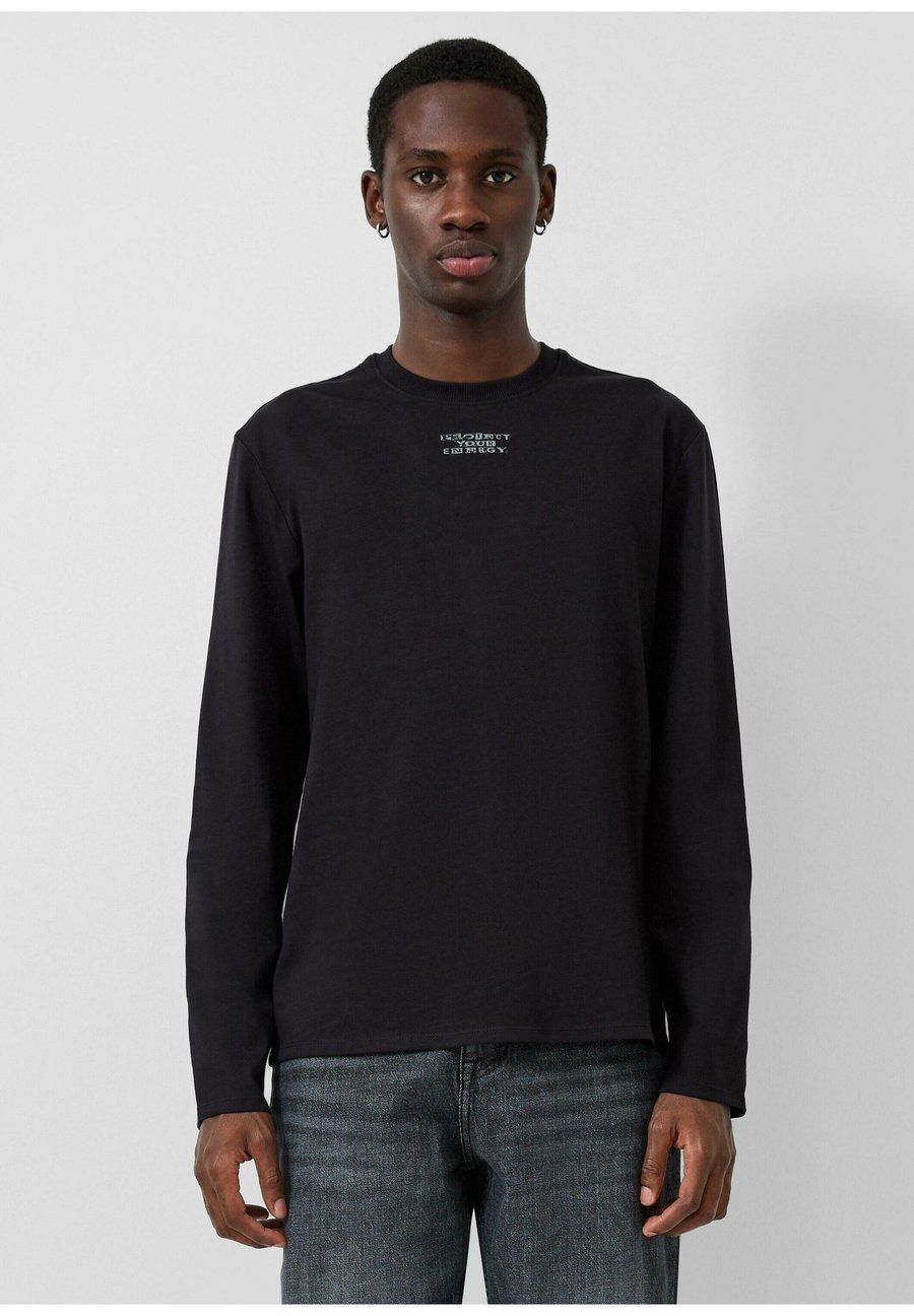 Топ QS Long sleeved top, Schwarz/Black
Топ QS Long sleeved top, Schwarz/Black