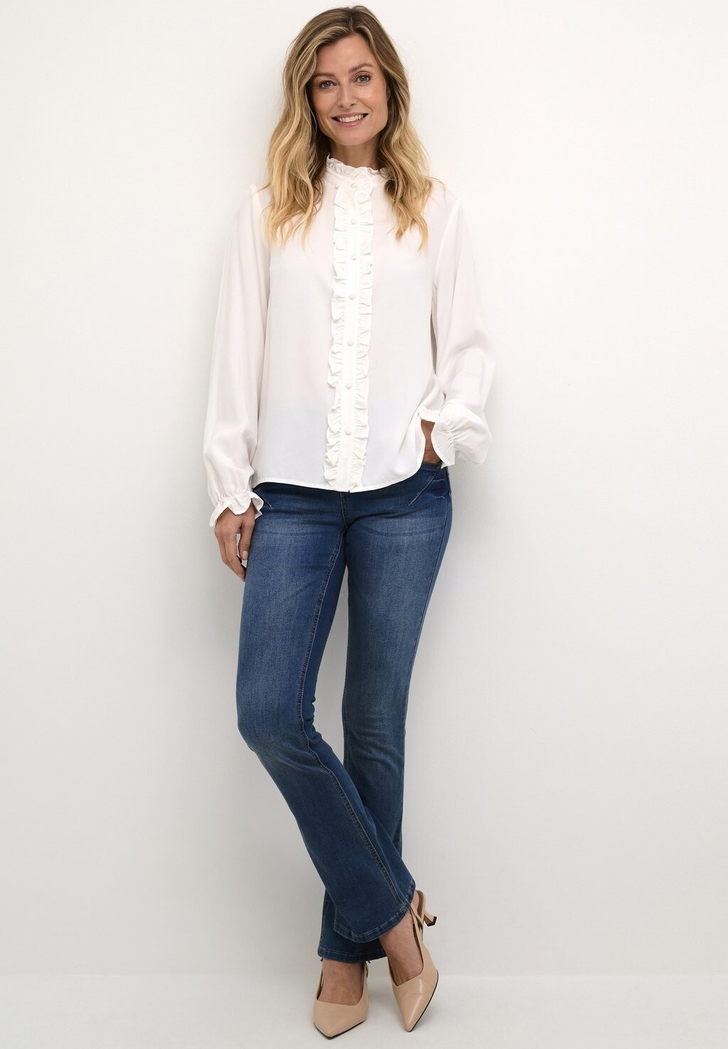 Рубашка Venea Frill Cream, цвет snow white
Рубашка Venea Frill Cream, цвет snow white
