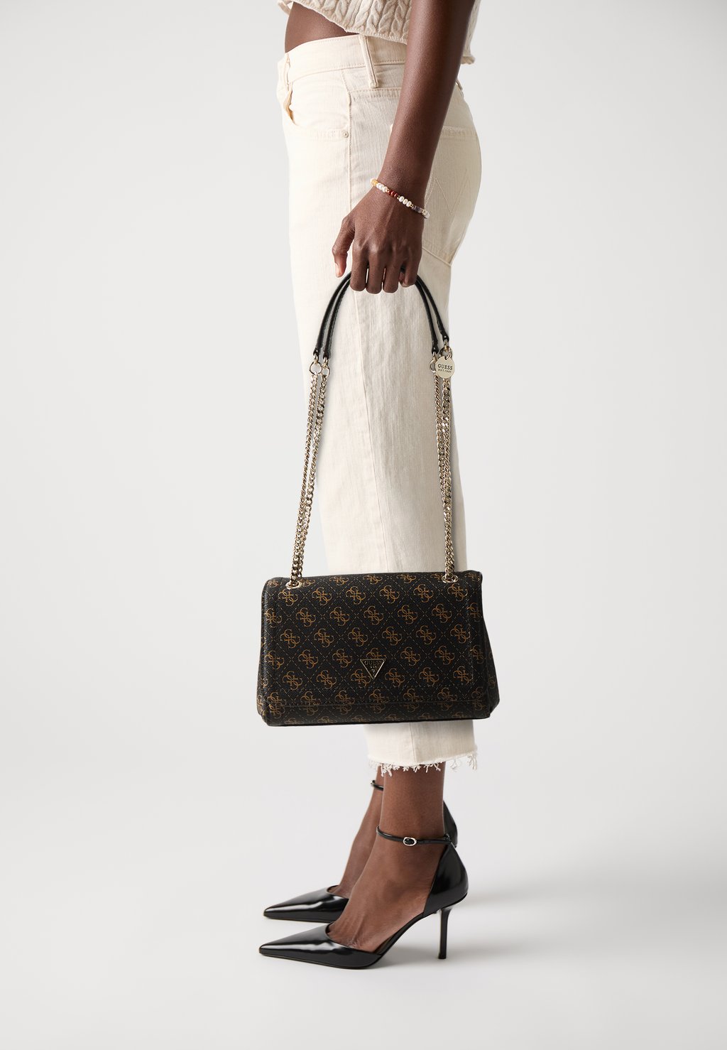 Сумка NOELLE II XBODY FLAP Guess, коричневый
Сумка NOELLE II XBODY FLAP Guess, коричневый