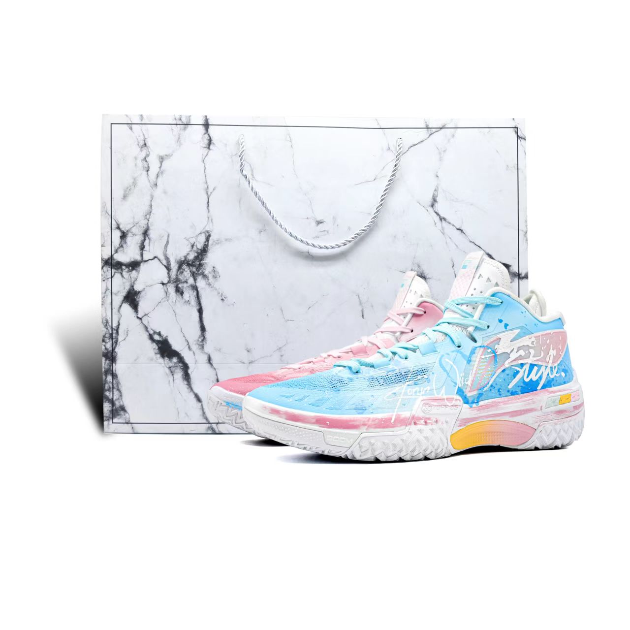 LINING Баскетбольные кроссовки mid top unisex с технологией shudder cushioning, износостойкие, разноцветные blue pink mismatched
LINING Баскетбольные кроссовки mid top unisex с технологией shudder cushioning, износостойкие, разноцветные blue pink mismatched