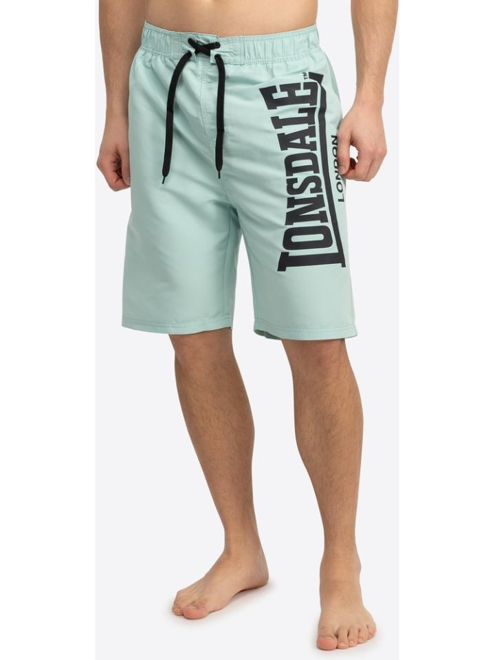 Шорты "Radmoor Beachshorts Regular Fit" синего цвета Lonsdale
Шорты "Radmoor Beachshorts Regular Fit" синего цвета Lonsdale