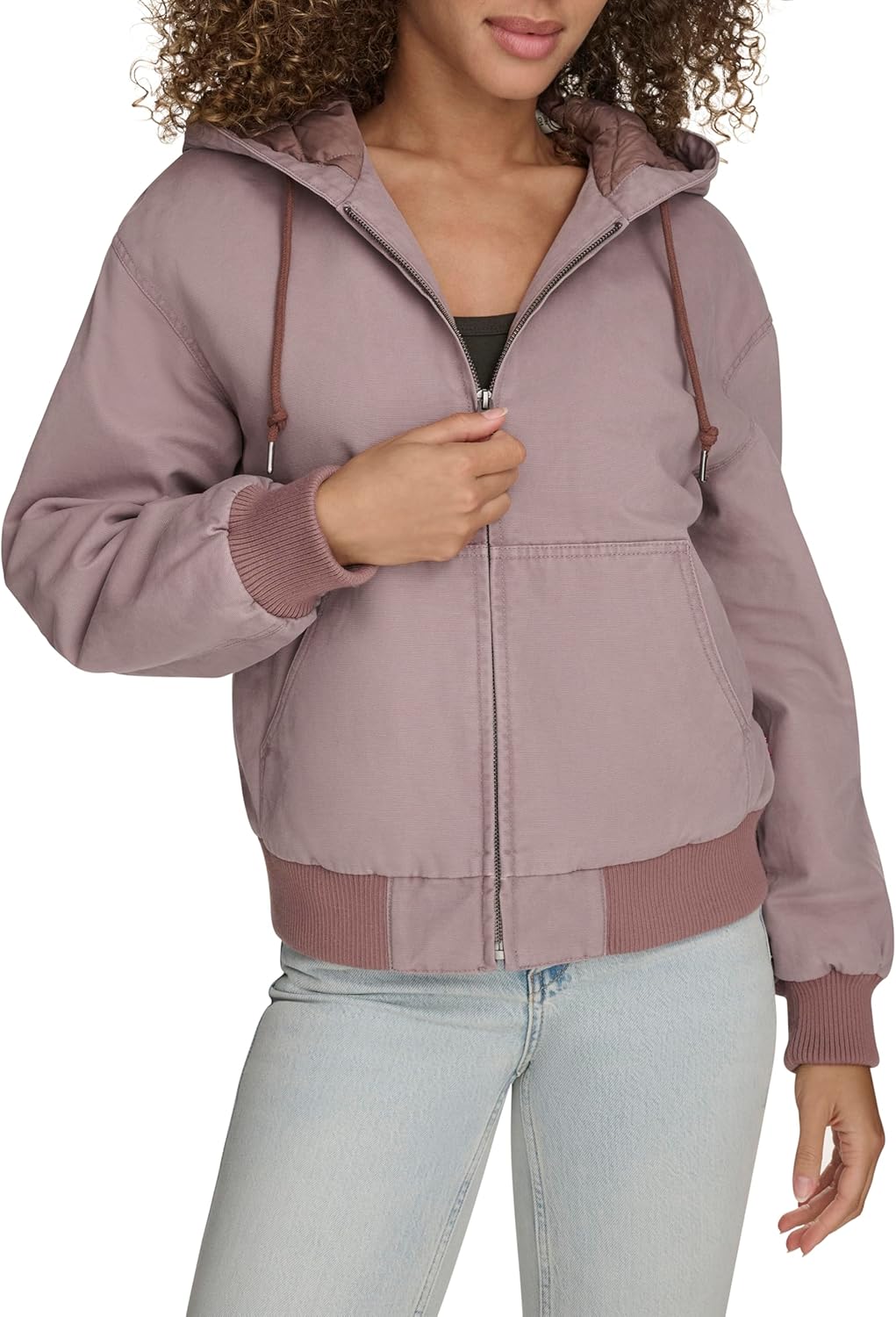 Женская куртка-бомбер Levi's Workwear Hoody Bomber (стандартные и большие размеры), Purple Dove (Filled)
Женская куртка-бомбер Levi's Workwear Hoody Bomber (стандартные и большие размеры), Purple Dove (Filled)