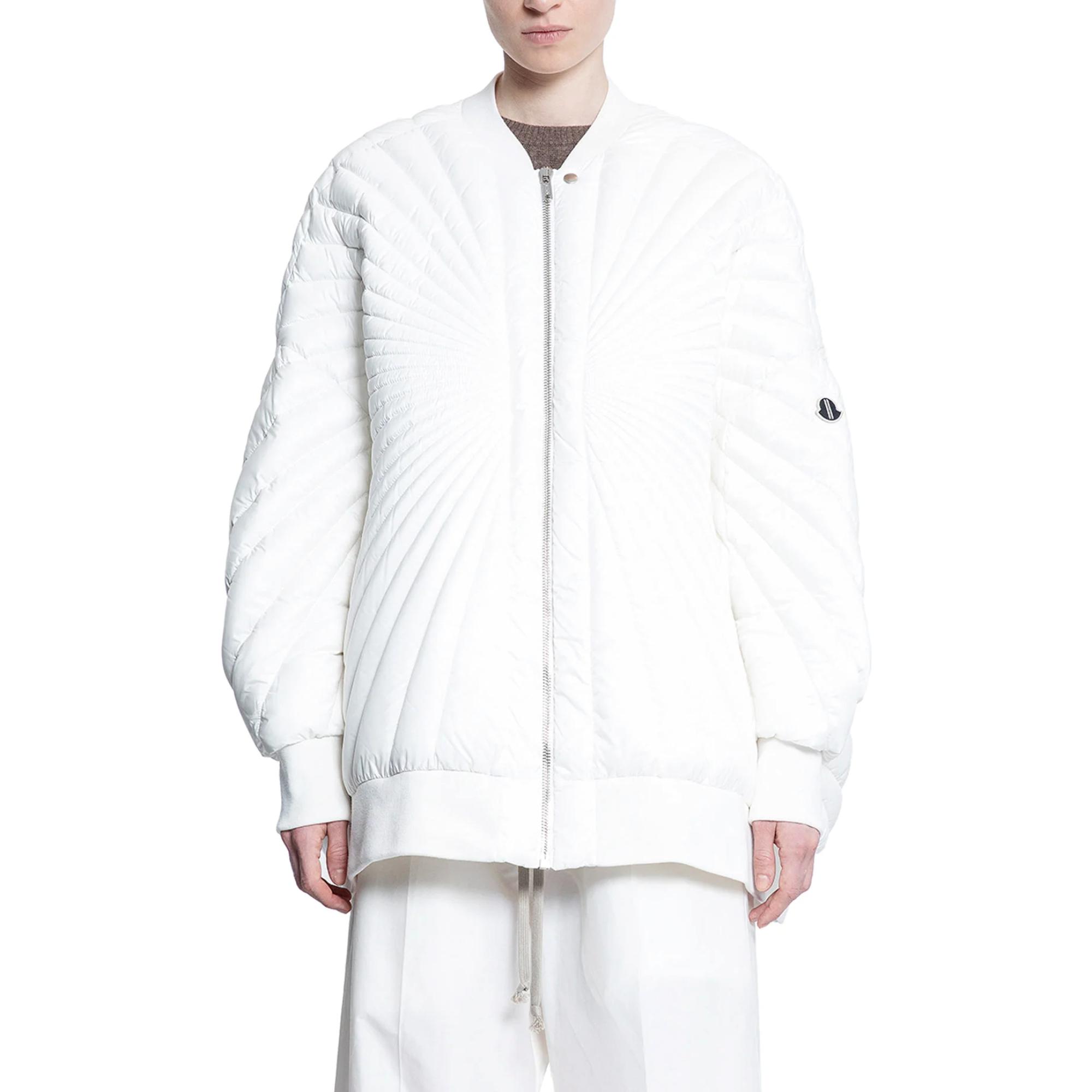 MONCLER GENIUS Куртка пуховая RICK OWENS FW24 унисекс белая
MONCLER GENIUS Куртка пуховая RICK OWENS FW24 унисекс белая