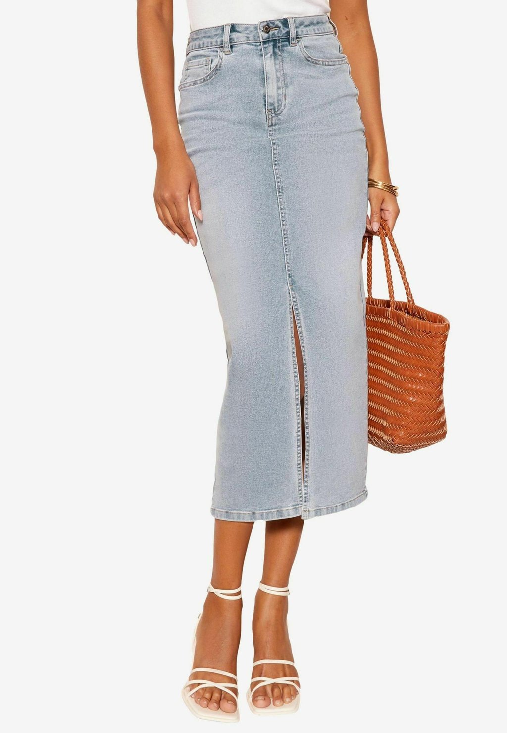 Джинсовая юбка SPLIT FRONT MIDI - Pencil skirt Friends Like These, синий
Джинсовая юбка SPLIT FRONT MIDI - Pencil skirt Friends Like These, синий