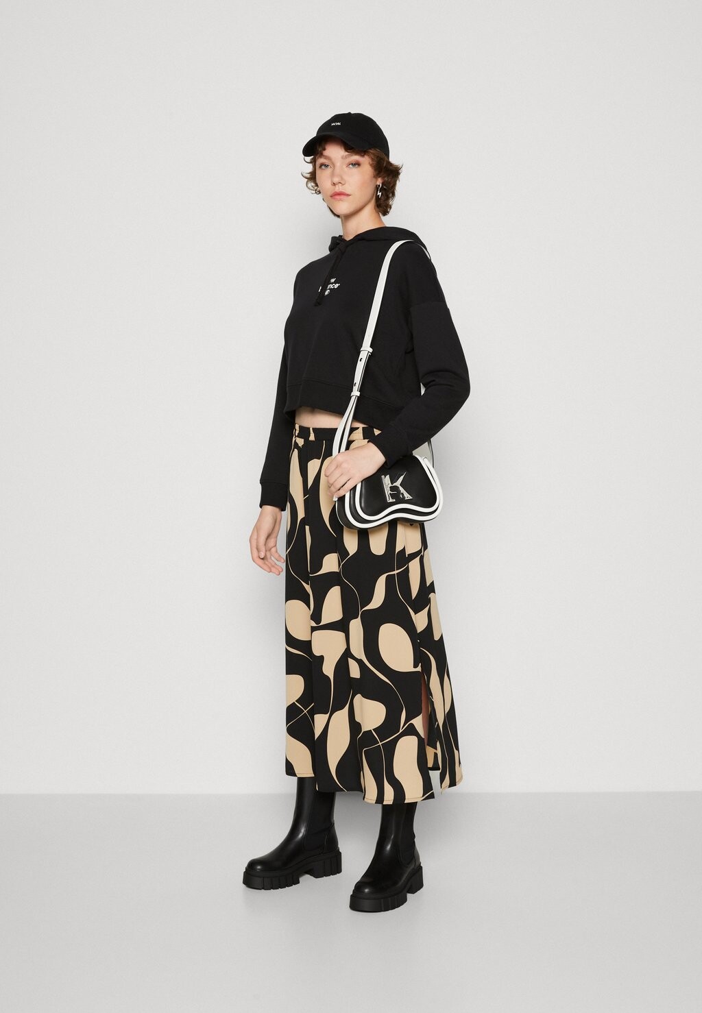 Юбка А-силуэта Vmlydia Skirt Vero Moda, черный
Юбка А-силуэта Vmlydia Skirt Vero Moda, черный
