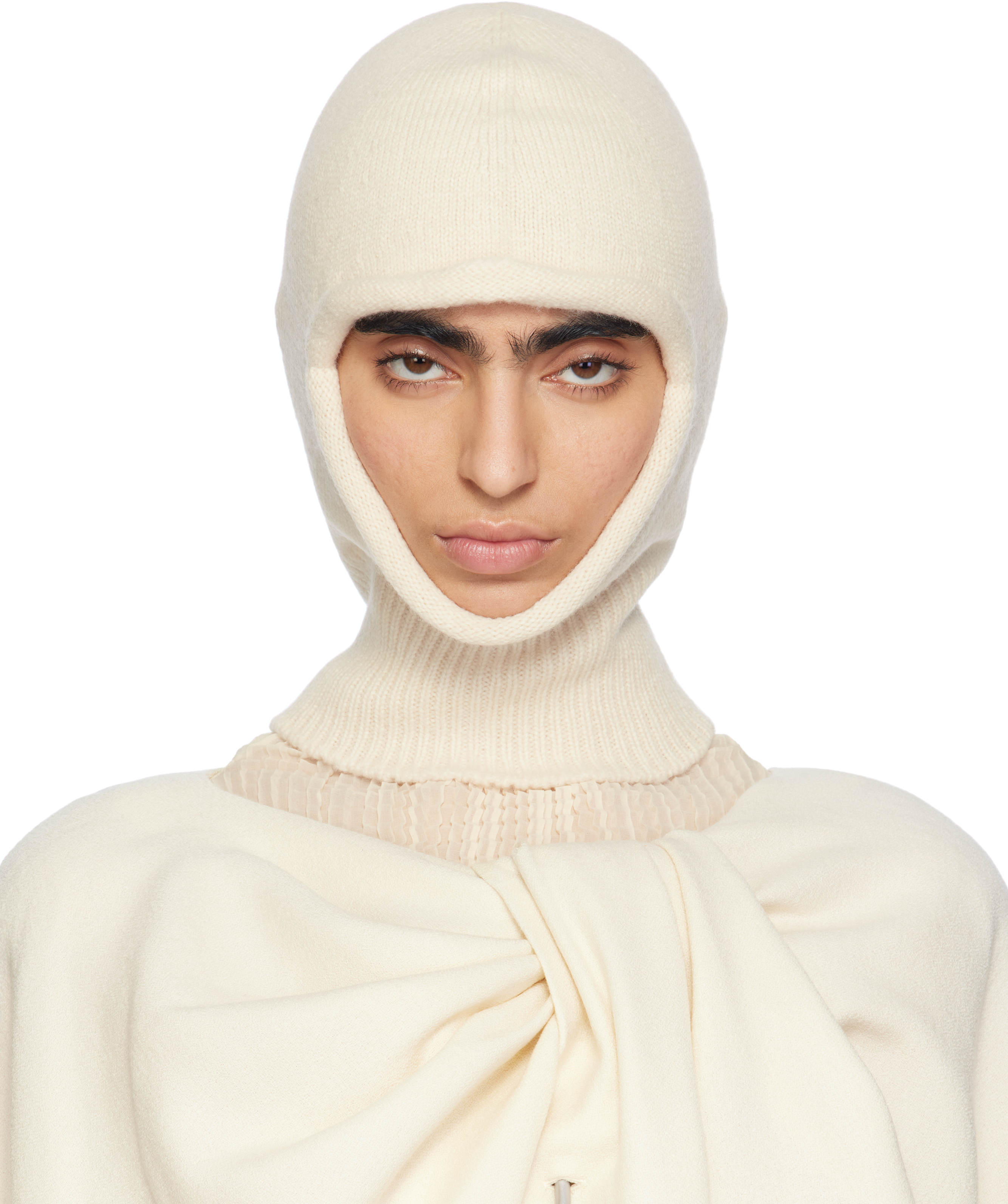 Балаклава из толстой шерсти цвета «белого» ISSEY MIYAKE
Балаклава из толстой шерсти цвета «белого» ISSEY MIYAKE