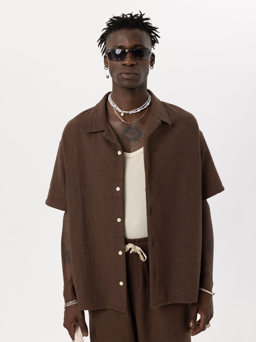 Удобная рубашка на пуговицах VAMOS CLO Linaria, коричневый
Удобная рубашка на пуговицах VAMOS CLO Linaria, коричневый