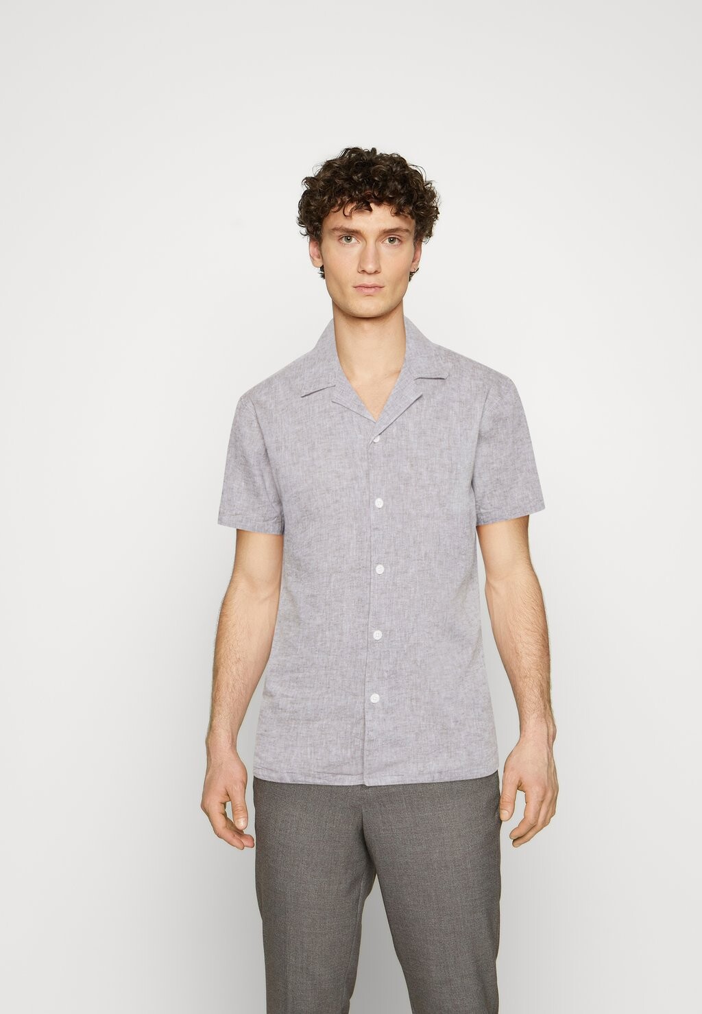 Рубашка CASUAL RESORT Lindbergh, цвет army
Рубашка CASUAL RESORT Lindbergh, цвет army