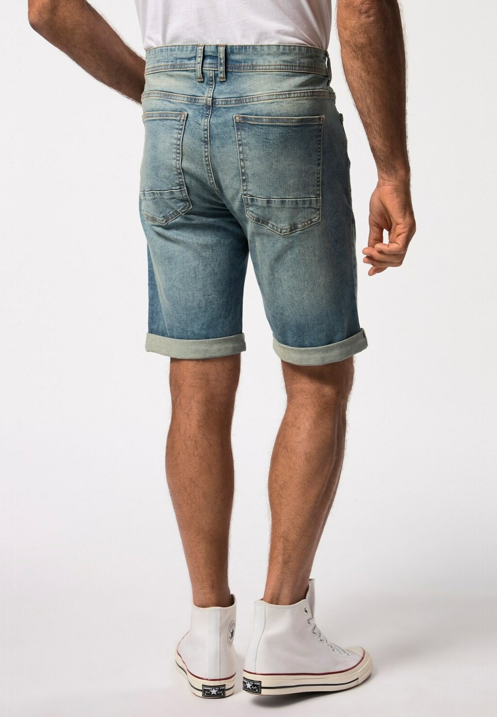 Джинсовые шорты Bermuda Flexnamic Bauchfit 5-Pocket Bis JP1880, матовый деним синий
Джинсовые шорты Bermuda Flexnamic Bauchfit 5-Pocket Bis JP1880, матовый деним синий