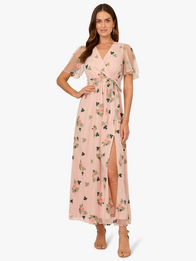 Вышитое макси-платье с развевающимися рукавами Adrianna Papell, цвет Blush/Multi
Вышитое макси-платье с развевающимися рукавами Adrianna Papell, цвет Blush/Multi