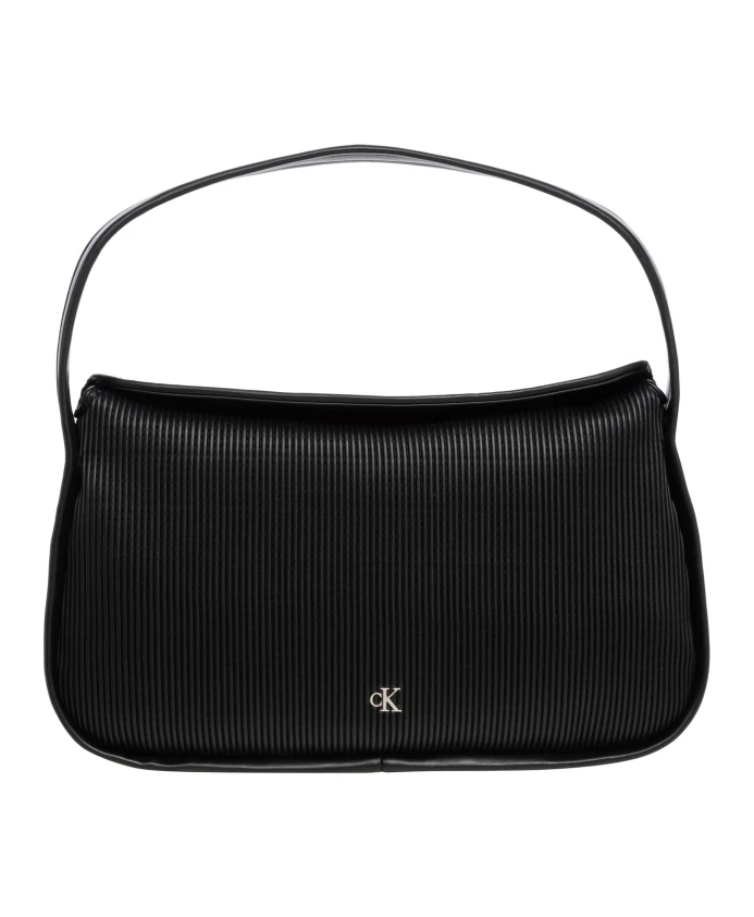 Стильная сумка через плечо с магнитной застежкой. Calvin Klein Jeans, черный
Стильная сумка через плечо с магнитной застежкой. Calvin Klein Jeans, черный
