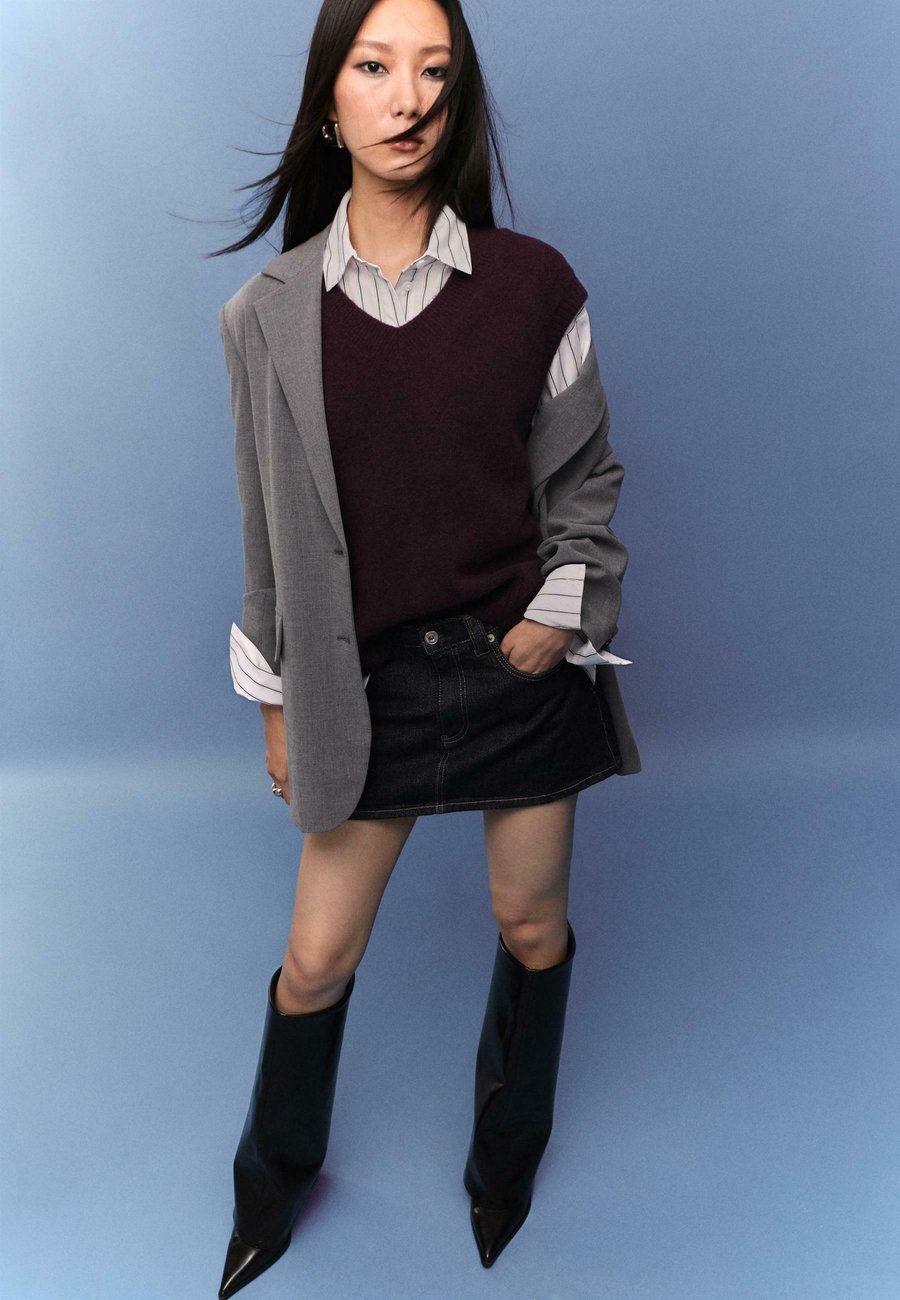 Джемпер Stradivarius Jumper, Dark Red
Джемпер Stradivarius Jumper, Dark Red