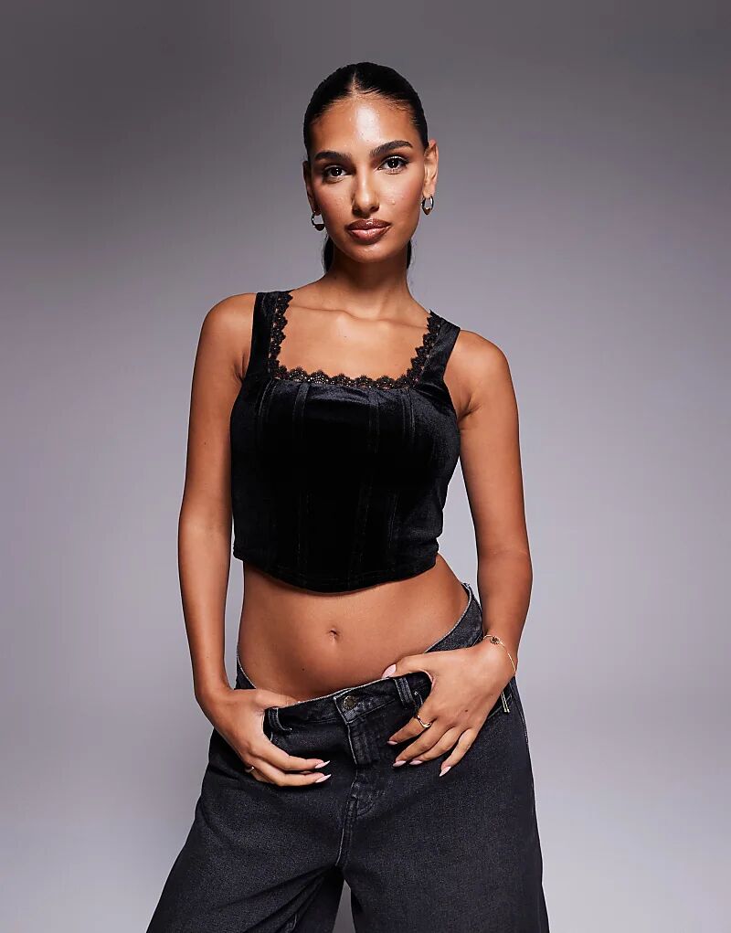 Верх-корсет из бархата New Look черного цвета
Верх-корсет из бархата New Look черного цвета