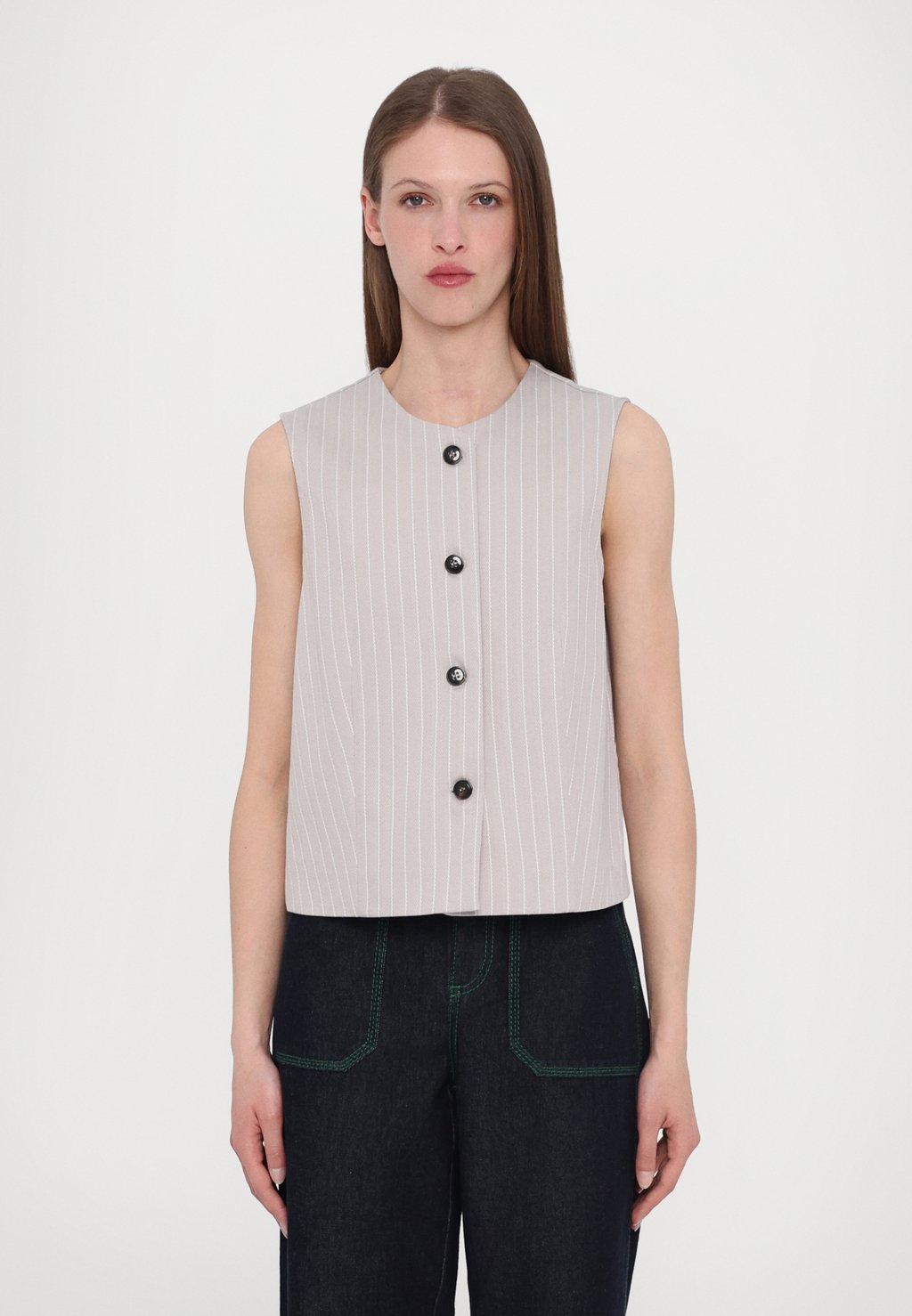 Жилет FROM MAX&Co., цвет Ice
Жилет FROM MAX&Co., цвет Ice