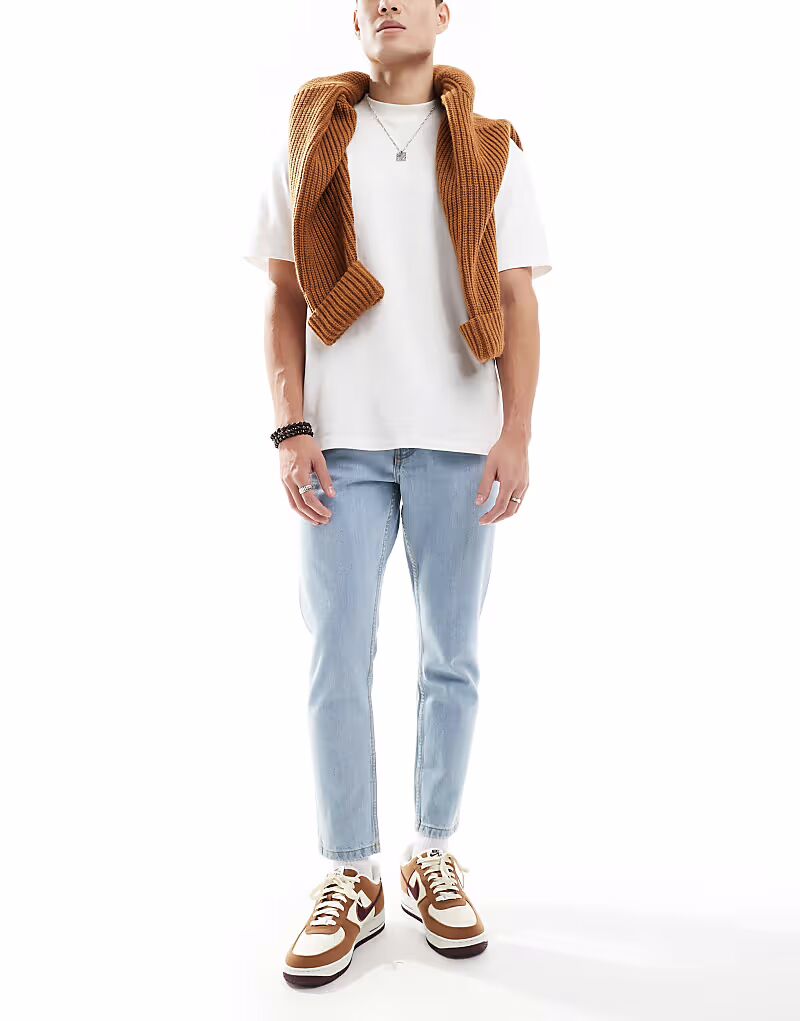 Джинсы DTT жесткие укороченные зауженные светло-голубого цвета Don't Think Twice
Джинсы DTT жесткие укороченные зауженные светло-голубого цвета Don't Think Twice