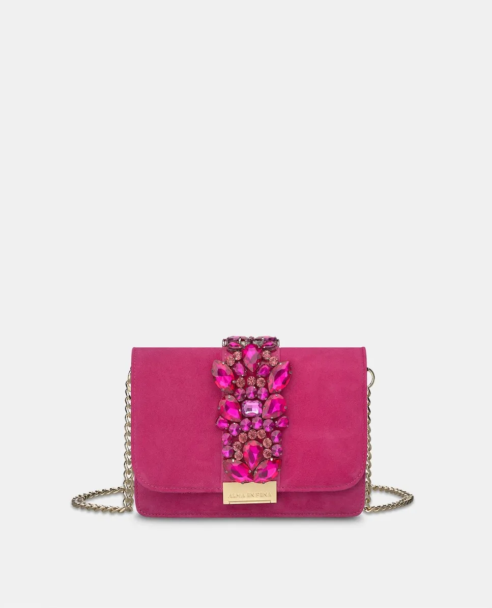 Сумка-бандо с корпусом в форме шкатулки и квадратной деталью-украшением на переднем клапане Alma En Pena, фуксия
Сумка-бандо с корпусом в форме шкатулки и квадратной деталью-украшением на переднем клапане Alma En Pena, фуксия