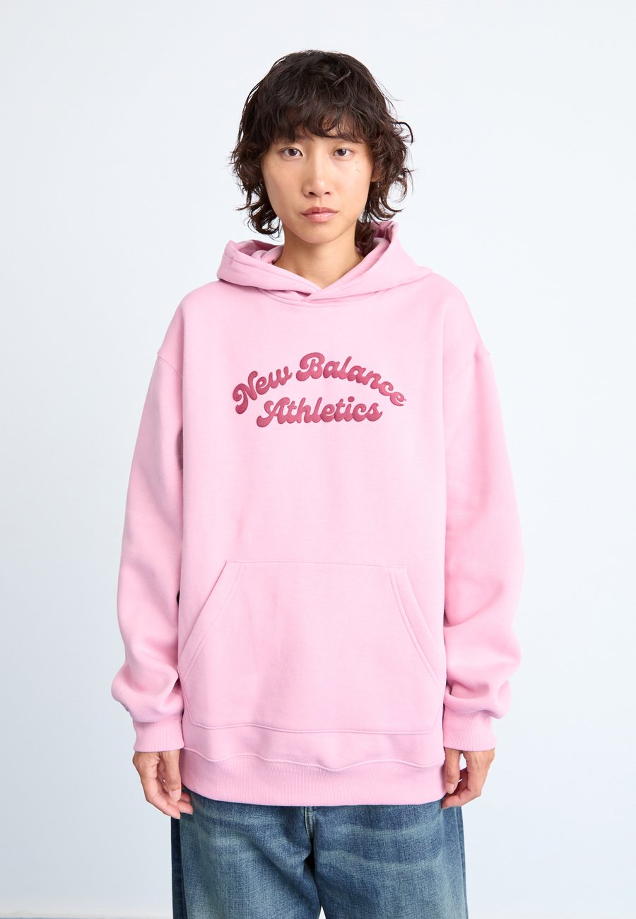 Худи New Balance LINEAR HERITAGE LONG HOODIE, Pink
Худи New Balance LINEAR HERITAGE LONG HOODIE, Pink