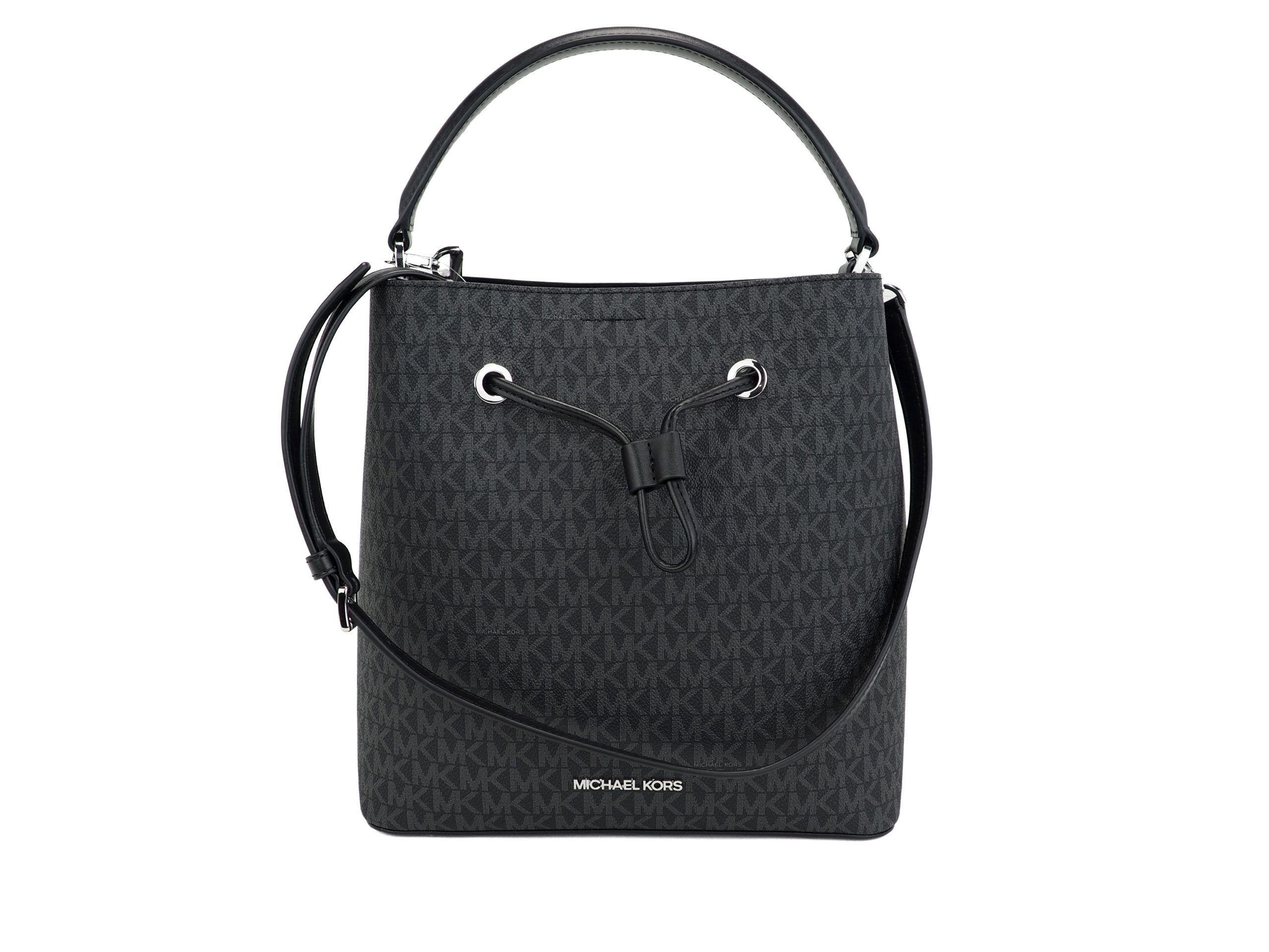 Сумка-ведро Suri Large Signature PVC, трансформируемая в рюкзак (черная Signature) Michael Kors
Сумка-ведро Suri Large Signature PVC, трансформируемая в рюкзак (черная Signature) Michael Kors