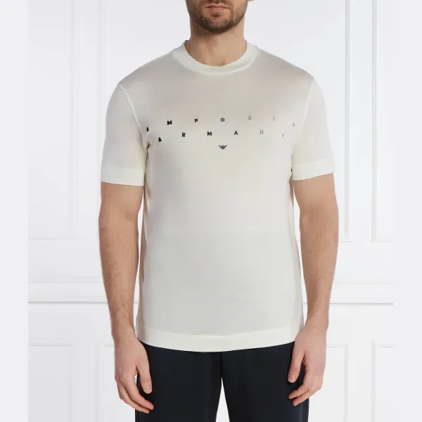Футболка стандартного кроя Emporio Armani, экрю
Футболка стандартного кроя Emporio Armani, экрю