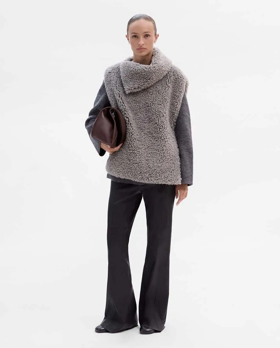 Женский короткий жилет с эффектом меха Simorra, серый
Женский короткий жилет с эффектом меха Simorra, серый